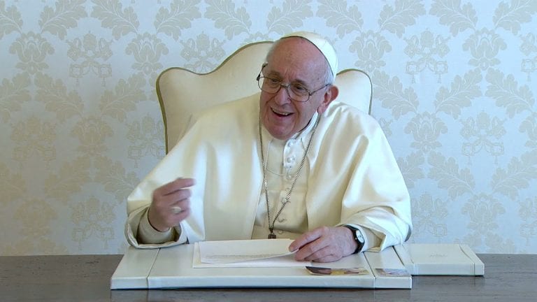 Mensaje del Papa Francisco agradeciendo los miles de saludos del Pueblo Argentino