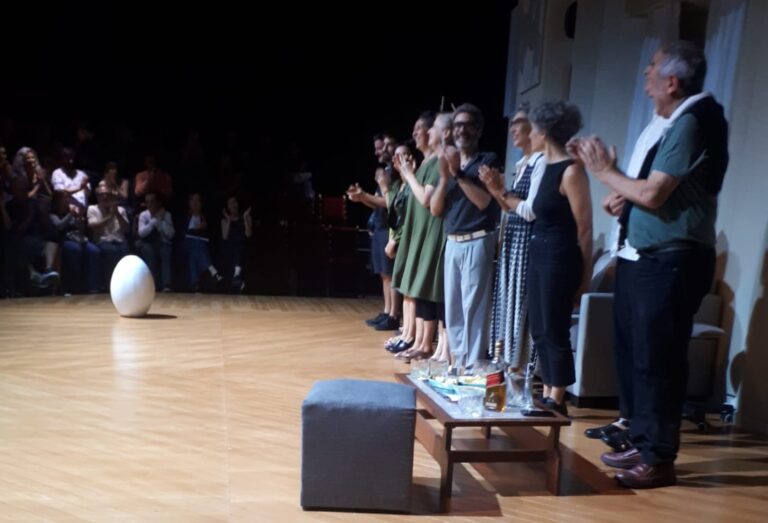 EL AVIDO ESPECTADOR en el Teatro Cervantes